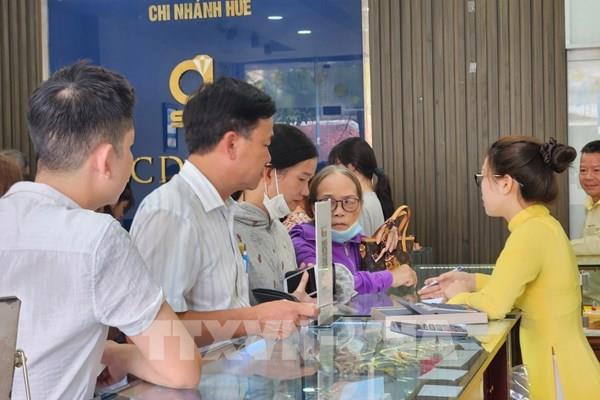 Nhu cầu mua vàng miếng SJC vẫn cao