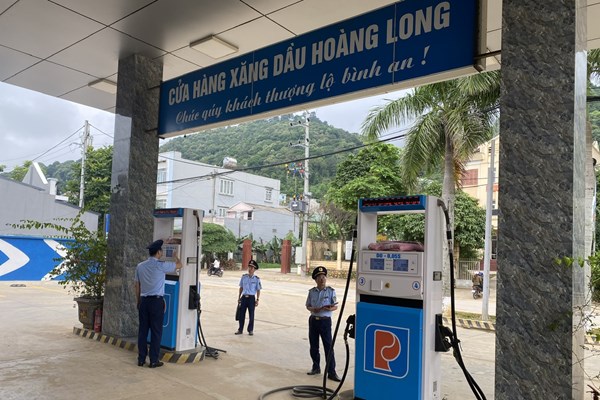 Xử phạt doanh nghiệp xăng dầu vi phạm về biển hiệu