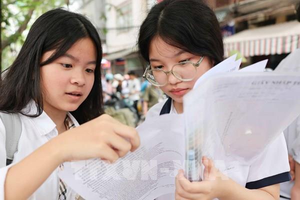 Hà Nội công bố điểm chuẩn vào lớp 10 Trung học phổ thông chuyên năm học 2024-2025