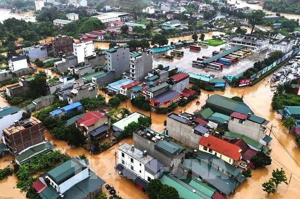 Ngành giao thông ứng phó khẩn cấp với mưa lũ ở các tỉnh phía Bắc