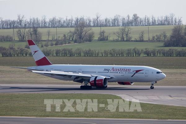 Mưa đá làm hư hại nghiêm trọng máy bay chở khách