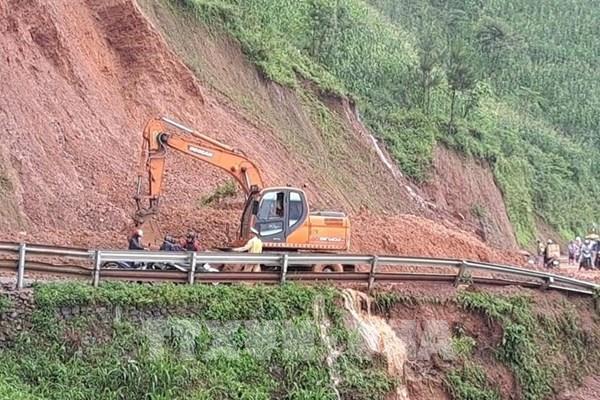 Dự báo thời tiết hôm nay 11/6: Nguy cơ lũ quét và sạt lở đất tại Bắc Bộ