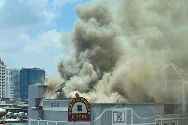 Cháy tại khách sạn trên phố Hoàng Ngọc Phách, Hà Nội