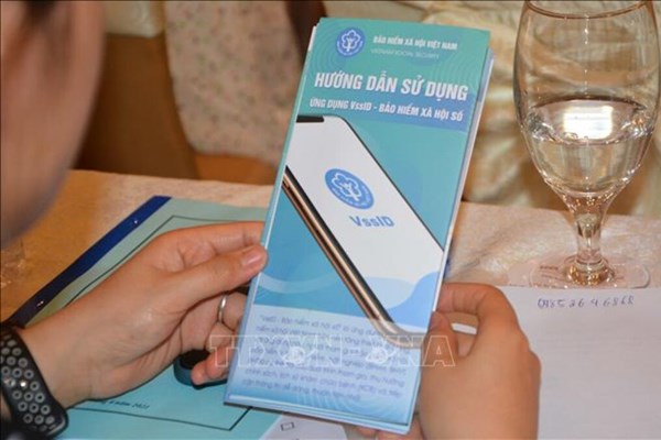 Chấm dứt hợp đồng khi đang nghỉ thai sản có được chế độ?