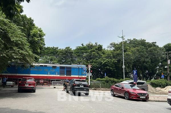 Ngừng chạy 3 mác tàu do ảnh hưởng bão số 5