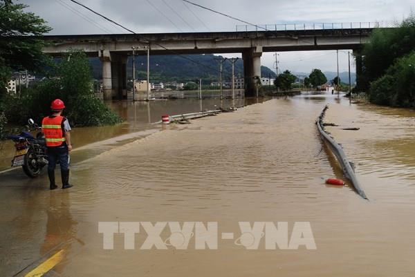 Mưa lũ lớn ở Trung Quốc, nhiều người thiệt mạng