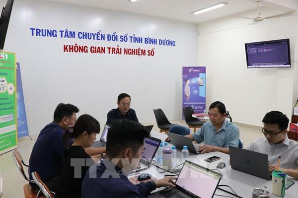 Bình Dương chuyển đổi số từ chính quyền đến doanh nghiệp và người dân