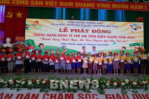Kiên Giang chăm lo, bảo vệ trẻ em vùng biên giới, hải đảo