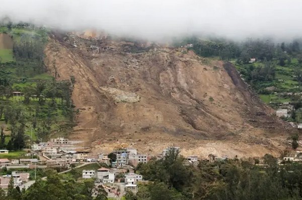 Lở đất tại Ecuador, hơn 40 người thương vong và mất tích