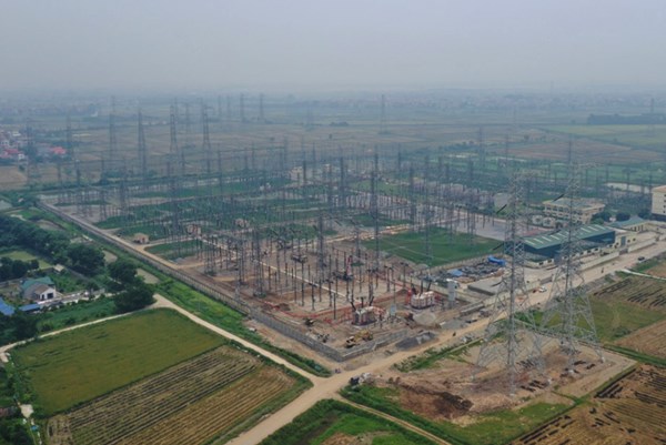 Đóng điện hạng mục thứ 2 thuộc Dự án đường dây 500 kV mạch 3