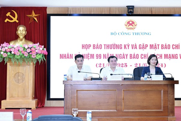 Bộ Công Thương: Việc điều chỉnh giá điện phải trên cơ sở quy định có giảm, có tăng