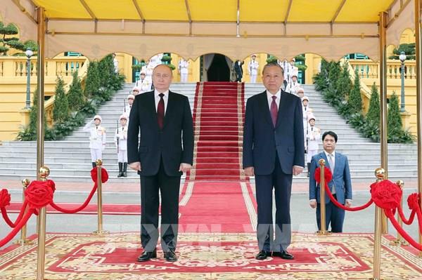 Chủ tịch nước Tô Lâm chủ trì lễ đón chính thức Tổng thống Liên bang Nga Vladimir Putin