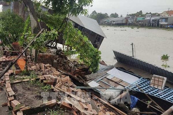 An Giang: Sạt lở đất bờ rạch Ông Chưởng khiến 3 căn nhà thiệt hại nặng