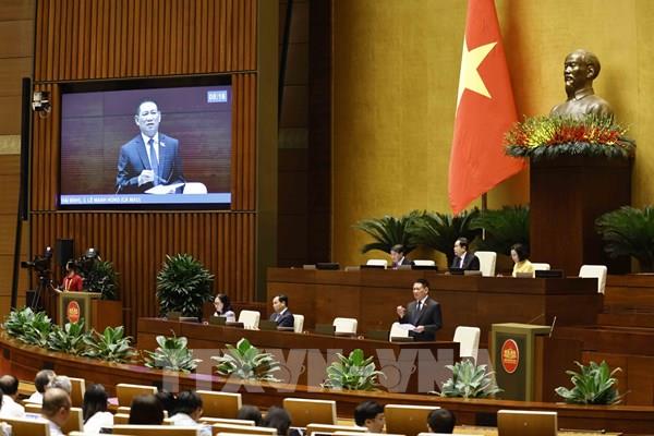 Xem xét quy định miễn thuế cho một số hàng hóa nhập khẩu