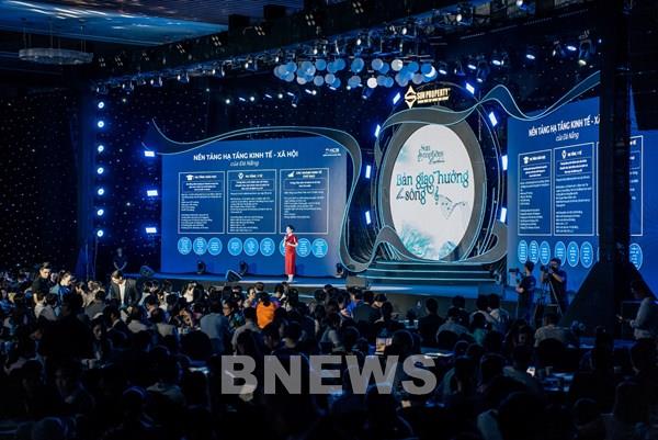 Triển lãm “Bản giao hưởng bên sông”: Phác họa sắc màu phồn hoa mang tên Sun Symphony Residence