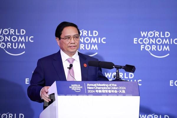 Thủ tướng Phạm Minh Chính đối thoại với các tập đoàn lớn của WEF