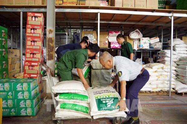 Phát hiện kho chứa hơn 7 tấn hàng hóa không hóa đơn chứng từ