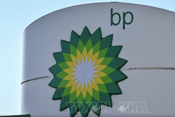 "Đại gia" dầu khí Anh điều chỉnh chiến lược chuyển đổi xanh