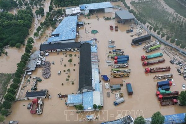 Trung Quốc ban hành báo động đỏ về mưa lớn