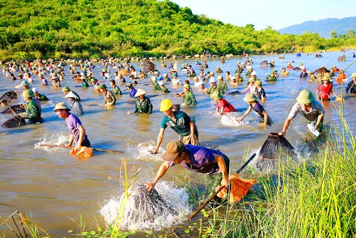 Đặc sắc Lễ hội đánh cá Đồng Hoa
