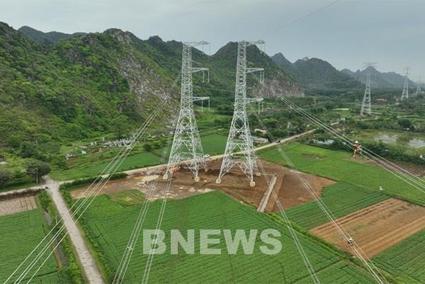 EVN đóng điện hàng chục công trình quan trọng