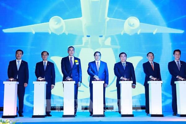 Thủ tướng dự kỷ niệm 30 năm Vietnam Airlines mở đường bay thẳng tới Hàn Quốc