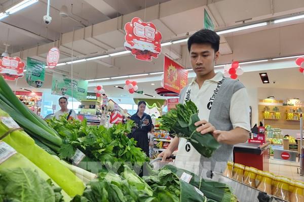 Hệ thống bán lẻ của Central Retail đồng loạt triển khai "Ngày không túi nilon"