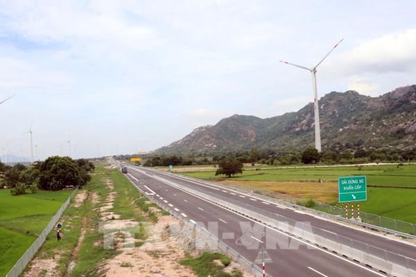 Tìm giải pháp gỡ vướng cho cao tốc Cam Lâm - Vĩnh Hảo