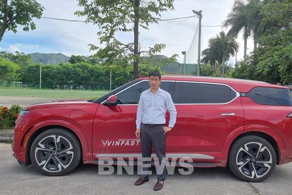 Chủ xe VF 9: Chơi xe điện không lo về giá với chính sách độc nhất của VinFast