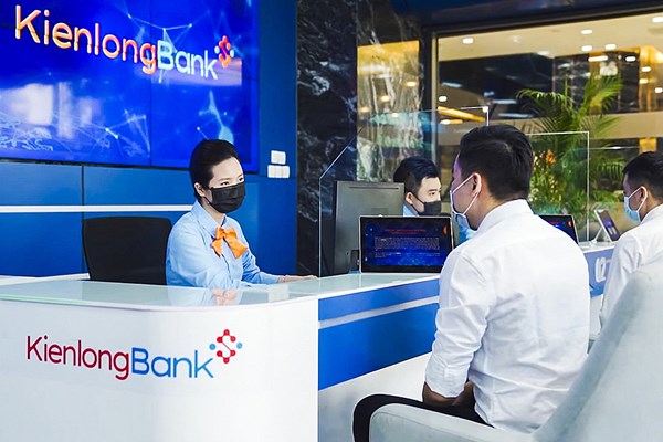 Điểm danh loạt ngân hàng giảm lãi suất huy động, có nơi giảm tới 0,7%/năm