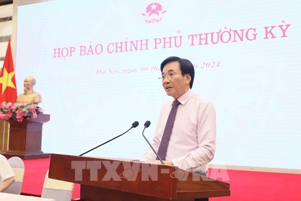 Họp báo Chính phủ thường kỳ: Tăng trưởng vượt kịch bản, xuất siêu 11,63 tỷ USD