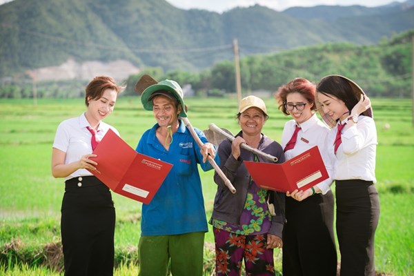 Chi trả quyền lợi cho khách hàng vay vốn tại Agribank