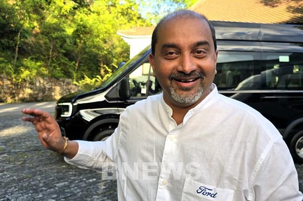 Tổng giám đốc Ford Ruchik Shah: Transit mới tiếp tục khẳng định vị thế dẫn đầu