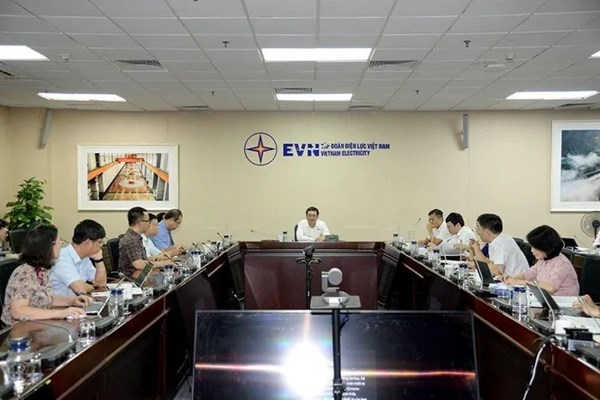EVN phải hoàn tất kế hoạch lao động tiền lương trước 30/8