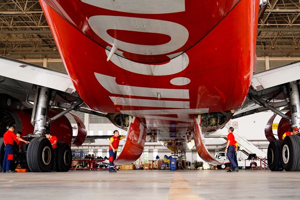 Vietjet trao thoả thuận tăng cường kết nối vận tải hàng không Việt Nam – Lào