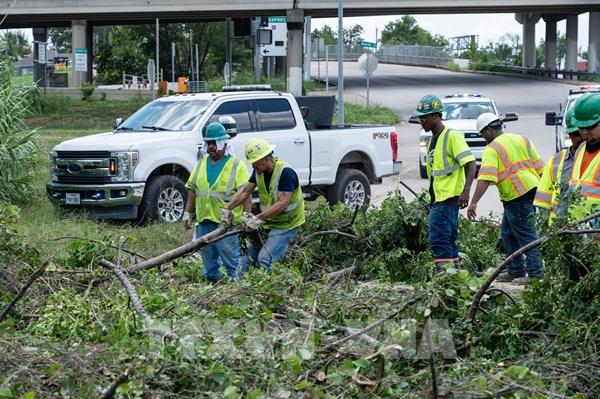 ​Khoảng 1 triệu hộ gia đình ở Texas (Mỹ) vẫn mất điện sau bão Beryl