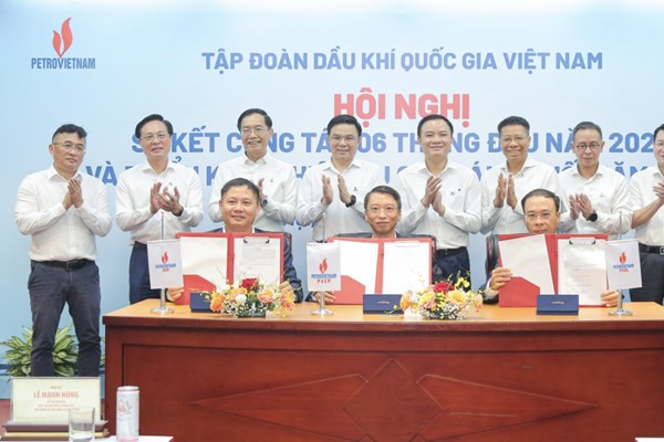 Nhà máy lọc dầu Dung Quất sẽ được cung cấp dầu thô Đại Hùng dài hạn