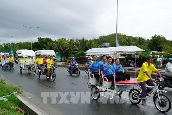 Kiên Giang ra mắt Nghiệp đoàn xe lôi đạp thành phố Hà Tiên