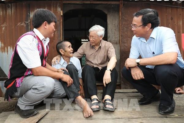 Tổng Bí thư Nguyễn Phú Trọng - Nhà lãnh đạo được nhân dân yêu mến