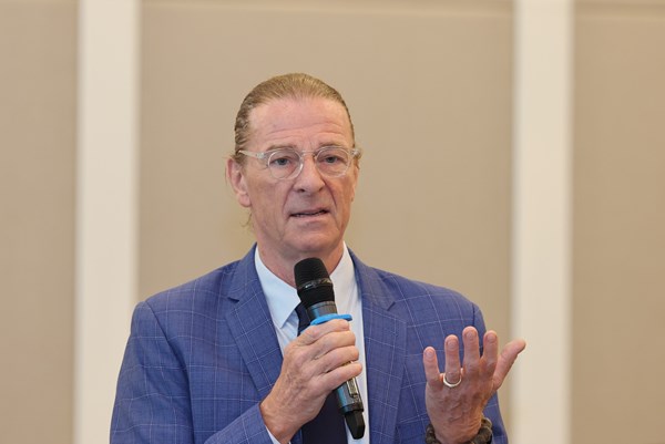 Giải pháp nào nâng chất thị trường chứng khoán Việt Nam?