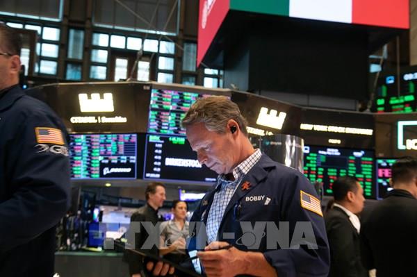 Chứng khoán thế giới trải qua một tuần biến động mạnh