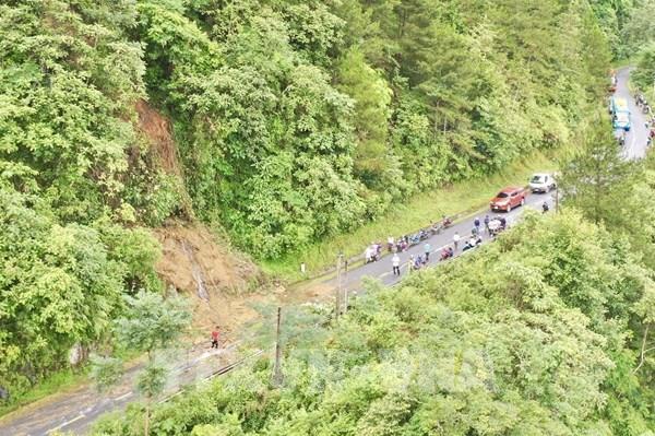Yên Bái: Quốc lộ 32 qua đèo Khau Phạ đã được thông tuyến