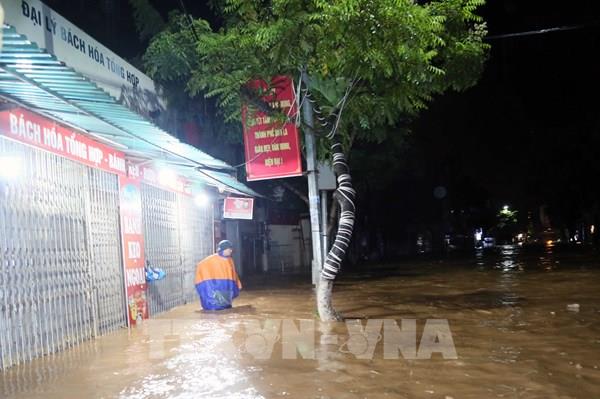 Sơn La: Nhiều khu vực, tuyến đường ngập sâu do mưa lớn