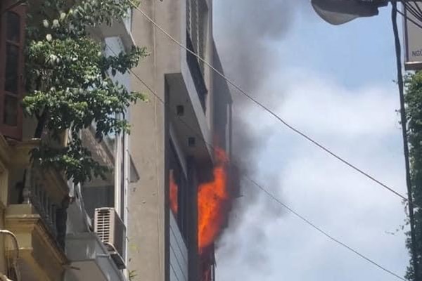 Hà Nội kịp thời dập tắt 2 đám cháy trong buổi sáng