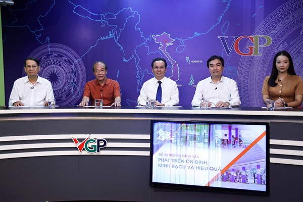 Công cụ để chống "sốc" giá xăng dầu