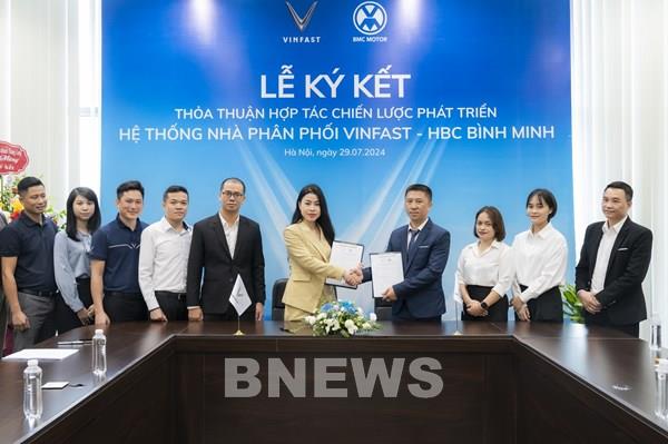 HBC Bình Minh hợp tác với VinFast phát triển hệ thống phân phối trong và ngoài nước