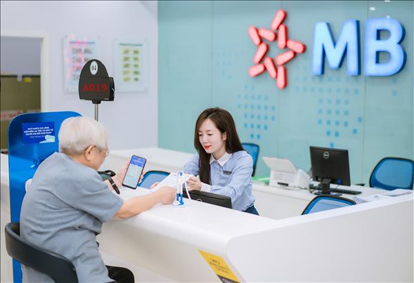 Ngân hàng thúc giải ngân vốn tín dụng ngay từ đầu năm