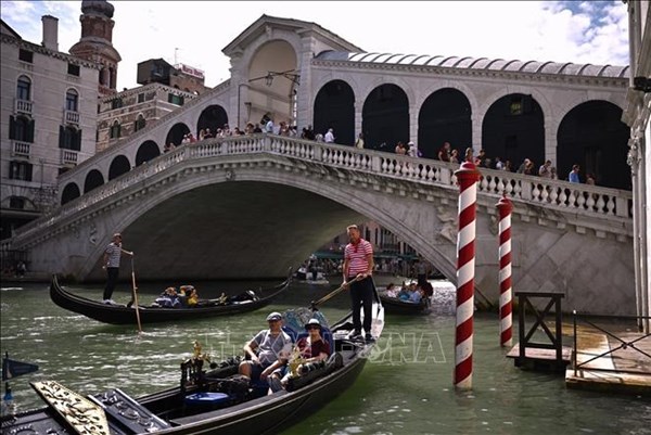 Italy: Thành phố Venice áp dụng quy định giới hạn đoàn du lịch tối đa 25 người
