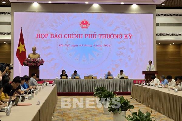 Họp báo Chính phủ: Kinh tế 7 tháng tốt hơn trên hầu hết các lĩnh vực