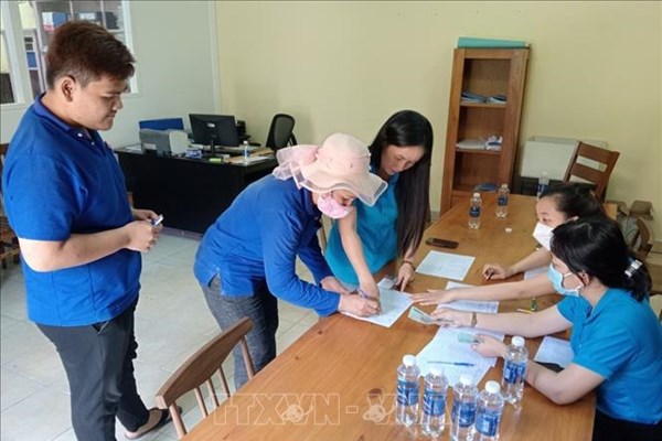 Bình Dương: Công nhân Công ty Hoàng Sinh đã trở lại làm việc